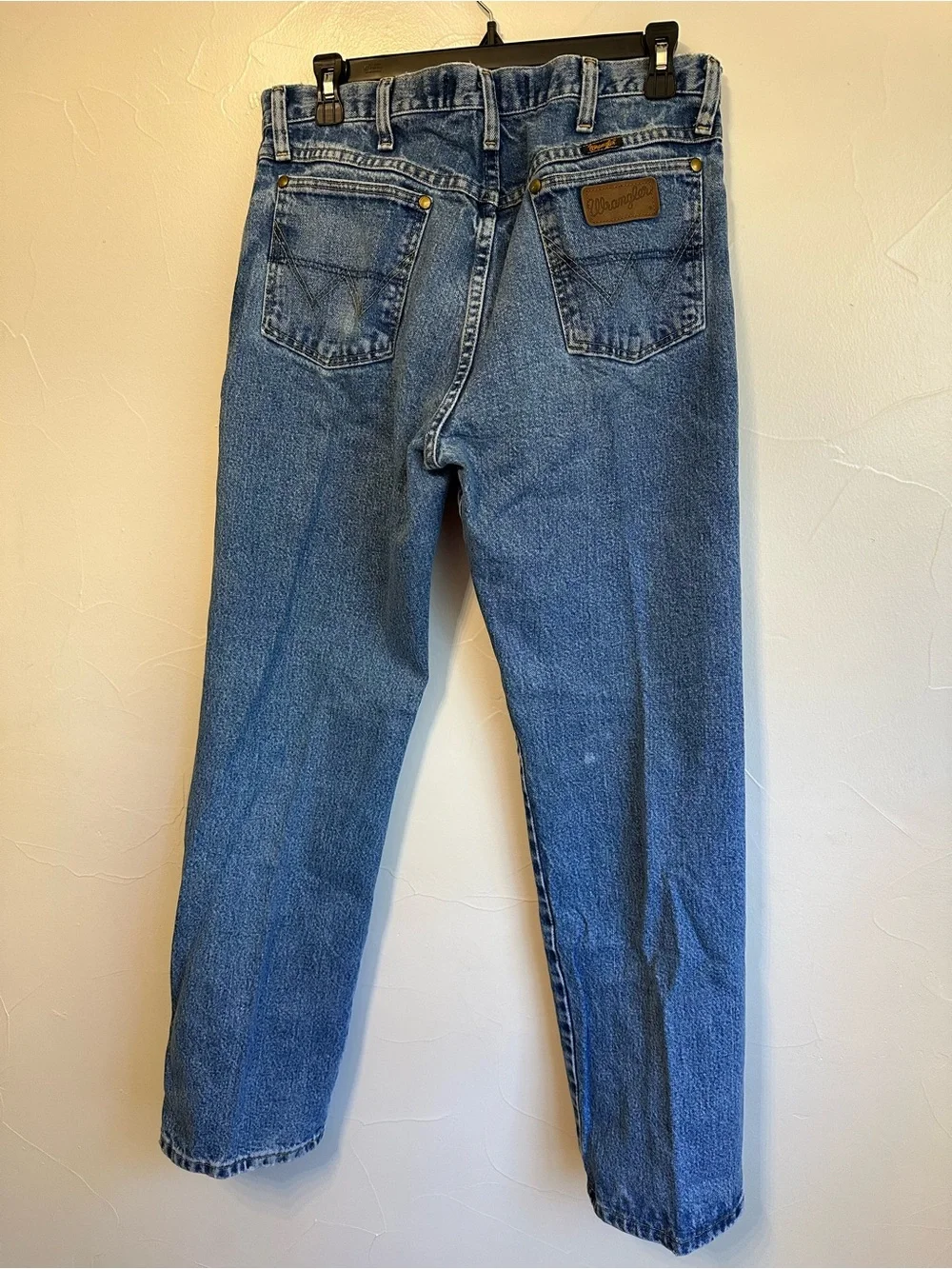 George Straight Cowboy Collection Wrangler Men's Slim Straight Blue Denim Jeans